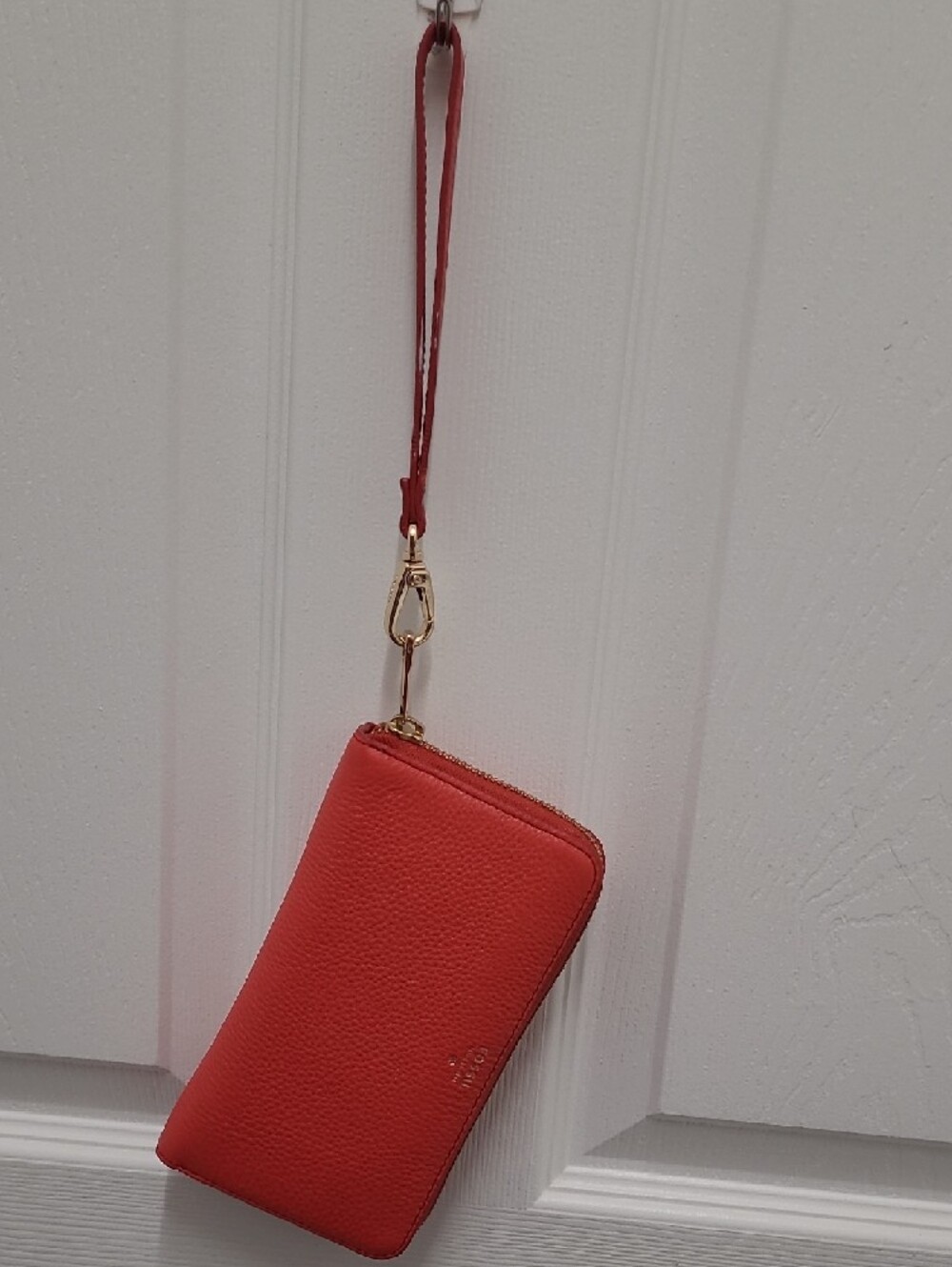 Fossil Red Pebbled Leather Wristlet Clutch with Gold Logo